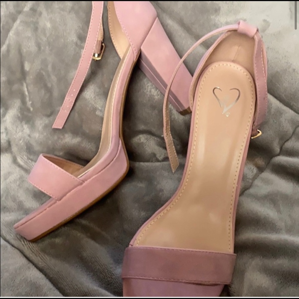 Mauve high heels